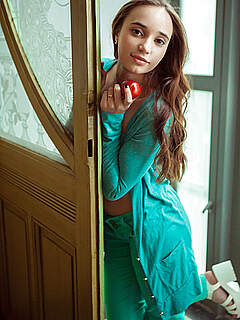 pussy exposes hairy pics