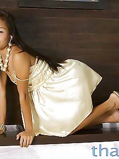 thainee jpg photo gallery
