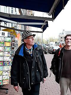 sex paying trips pics